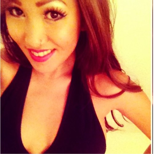 Korean American queen . 21. Single. Yella. Online promotor. Blogger. #teamyella #chinkyeyes #youngandimgettingit 예쁜 여자