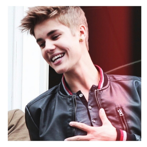I just gaved you a free follow. so now follow my account @stratf0rdsgift