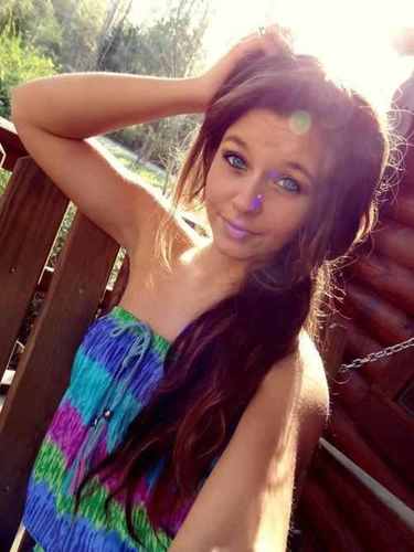 simplethoughts0's profile picture. & youre thinking about following me. doooooooo itttttt.