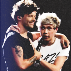 gave you a free follow so please follow @varsitylirry & @Mojitozouis