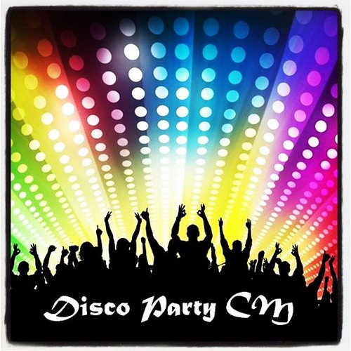 Dedicados a entregar entretención a tu hogar, con Karaokes, DiscoPekes y todo tipo de fiestas!