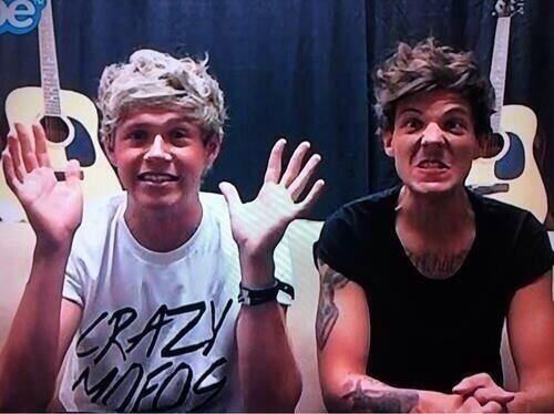 saved_fornouis's profile picture. gave you a free follow so please follow @varsitylirry ♡