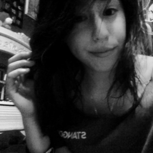 19/Taken
I love Batman and MUSIC. Music is my Life!
I'm extremely weird, accident prone, & a hopeless romantic. Well that's me who are you?