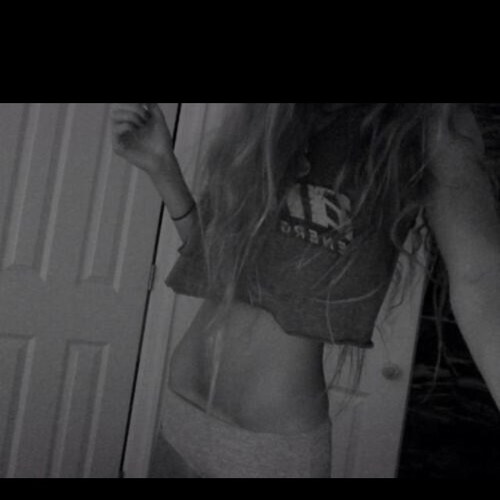 ~Anorexia killed the girl~ You know just starving For perfection. Anorexic~
Im here if you have any questions