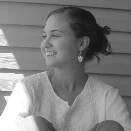 Vocational wife and mum, professional nurse, and amateur chef/traveler/photographer/writer. Lover of all things *green*.