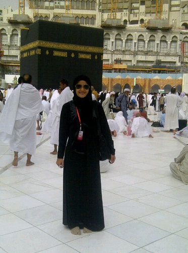 Perjuangan mnjadi seorang bunda, subhanallah skali ♥♥. Mdh2an bsa mnjadi suri teladan, amin ya rab :)