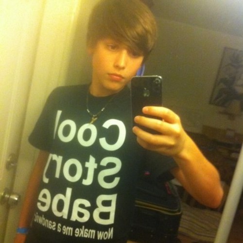 Real Friends- Ryan, Taylor
Friends- Crystal, Matt
Asshole Users- Everyone else

F U C K 
Y O U
H8