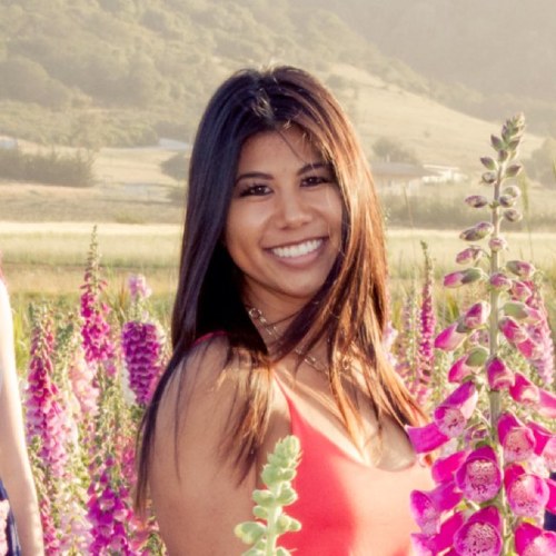 kristina_r_lee's profile picture. 