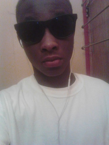 wlliemoore239's profile picture. follow me ill follow back