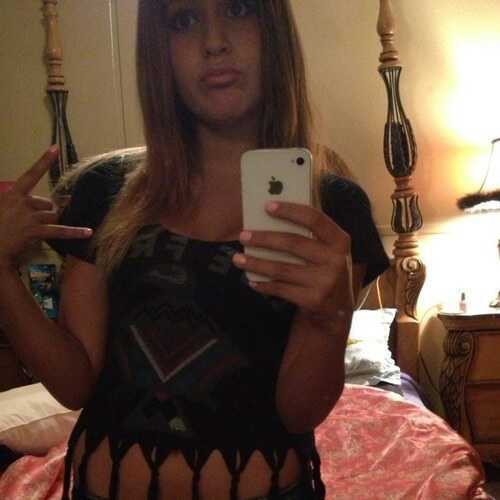 LanaDelRey_xoxo's profile picture. I know that I'm a mess, but I don't care what they say about me