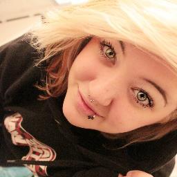 Jessica. 19.  I’m not average in any meaning of the word, my boundaries are made up of limitless lines.