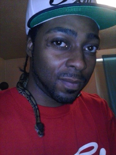 binpimpanne's profile picture. Going straight to the Tee Oh Pee.