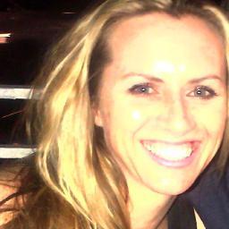 Creative entrepreneur, trainer, facilitator and destiny doula passionate about fulfilling, full-colour, dream living, leadership & business, from the inside out