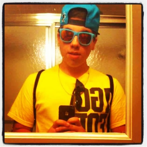 #Single AF #FOLLOW & ill do the same