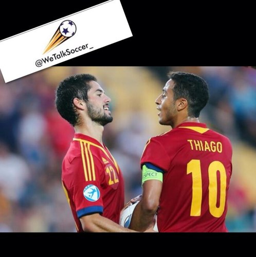 Wij tweeten over voetbaltransfers, live scores, spelers vs spelers en actueel voetbalnieuws.