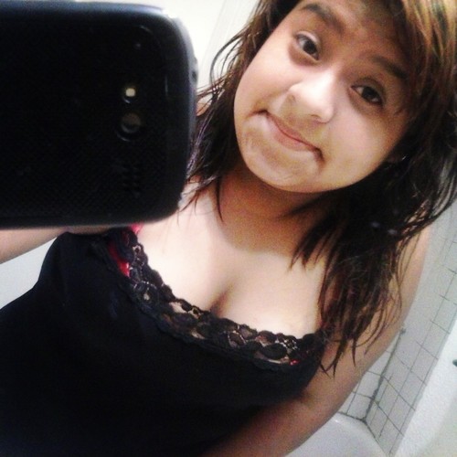 mariaa_salgadoo's profile picture. - hi , im maria follow me on instagram : _luisaa12 ! | sleeping w/ sirens 3 | unicorns && pandas lol !