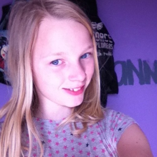 risannaa's profile picture. 