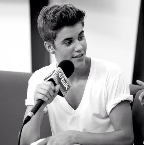 Perhaps I could be of assistance? After all, I happen to be awesome. Dreaming- You talk it. I LIVE it. A Proud Belieber + Rusher. ®║▌│█║█║█║▌│