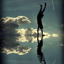 LouisePlouchart's profile picture. #Art #Design #Photography #oldBooks #Travel