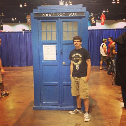 Macgeek1213's profile picture. Nerd