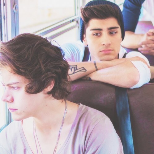 My dream that one direction follow me and merry with me.