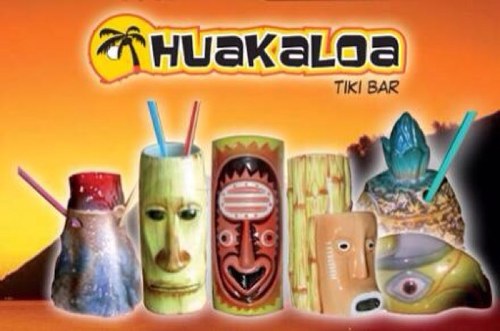 Huakaloa tiki cocktails es una zumeria cocteleria donde podras disfrutar de todo tipo de cocteles ,zumos naturales,batidos...en un ambiente tropical hawaiiano.