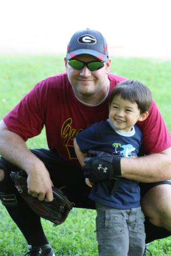 I Play football for @StPaulPioneers, I am a Firefighter for MHFD, I also work for ISD197, and also work for @OGarasBarGrill