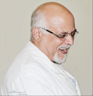 professor. eye surgeon, cairo university, egypt