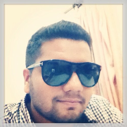 #DJ / Producer and composer
#Project Manager @ C. Bhogilal & Co.