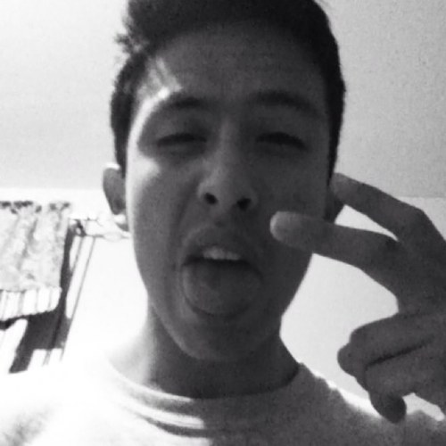 My name is Armando✌ I love football ⚽ ❤ My idol is Lionel Messi My club that i love is FCBarcelona ❤ So yeah, follow me