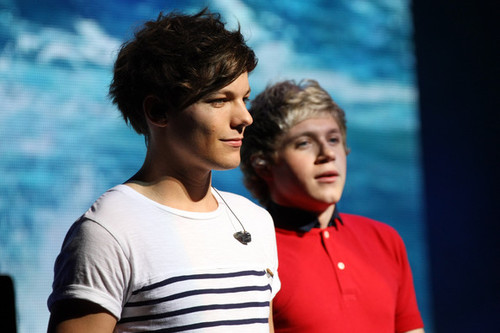 Follow | Rock me | I | Love | Direction 3 | Like | Like | Like °°
