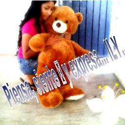 YiyiitaSlldm's profile picture. 