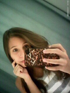 Sou como você me vê.
Posso ser leve como uma brisa ou forte como uma ventania,
Depende de quando e como você me vê passar.