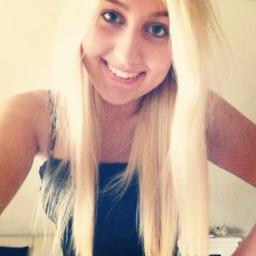 Mandy,18.I ♥ family,friends&justin bieber.he followed me on may 1th 2010.i'm just a girl who loves this amazing guy named justin bieber . peace&love! ;)