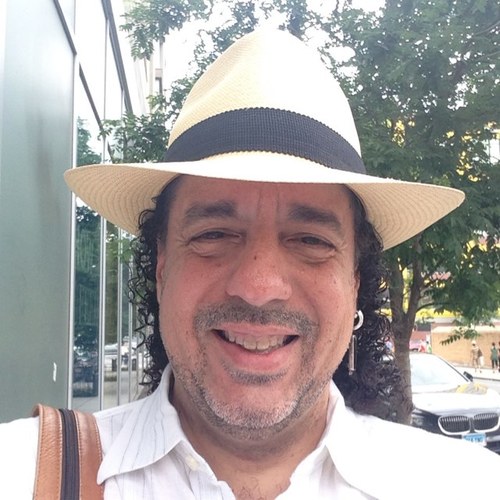 snowtalker's profile picture. Enjoy being exposed to everything and anything - from the sacred to the profane.