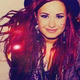 I'm a proud Lovatic!! Follow me! Tengo orgullo de ser una Lovatic! Sigue me :) #Teamfollowback