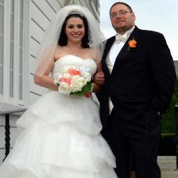 I am Married, I currently reside in Luling, Texas. I am originally from the amazing state of Michigan. I hate writing about myself so I am done.