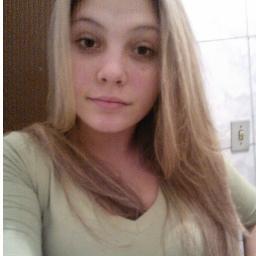 Todo o mal que é dirigido a nós nos fortalece e eu não vou desistir . CBJr.