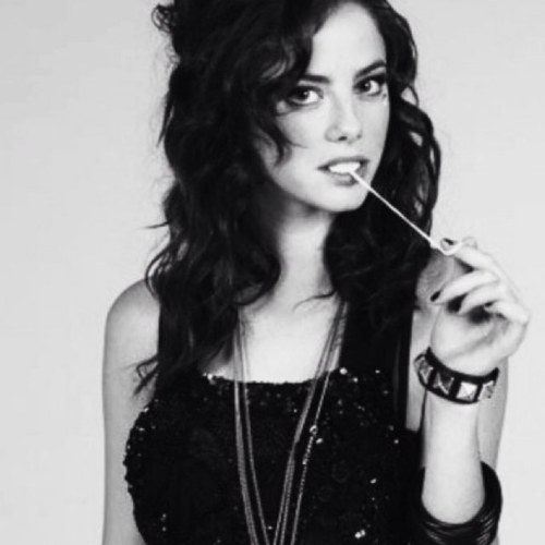 Daughter of Zeus; I listen to PunkRock music while disinterating monsters with my sword & sheild Aegis. Not to mention your ocassional lightingbolt [winks] #TF