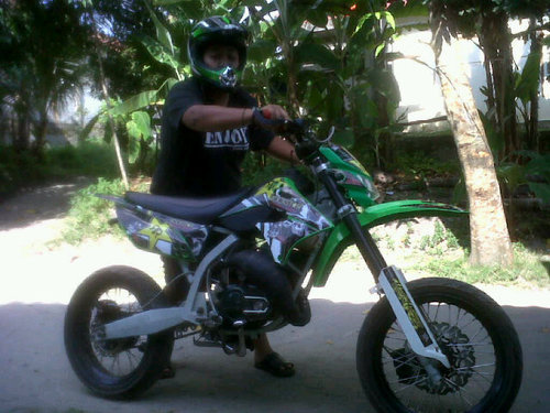 IqbalAGRESI's profile picture. Iqbal Sulistio /Bandung 24 April 1990 /Hoby Touring / Paling suka dgn Tantangan / Untk skrg sya brgabung di Communitas R.OF.I *Riders OF Indonesia* JAMBI...