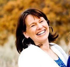 mom, teacher, translator, wife, business owner, health conscious, essential oils lover, friend, MORMON