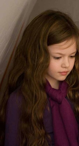 my name is renesmee cullen call me nessie :)
