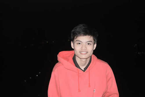 Real madrid  ♥ | love my self | 14nov'96 | SMK 15 bdg  | study hard + pray hard = my life |#40 |enjoy  stay with RissaAS♥