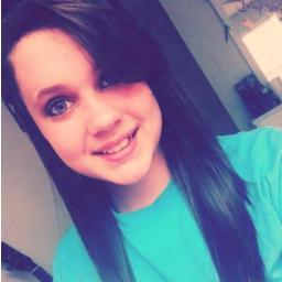 I LOVE 1D!!! I am fun and full of joy!my bestfriend is Ashley Heath and Kylee Tangmar ❤