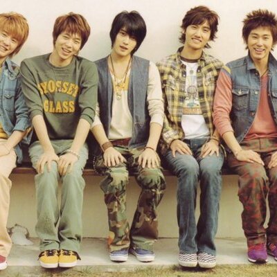 東方神起 Jyj Kpopstarzjp 東方神起チャンミン F X ビクトリアの熱愛説の元凶になったスプーン事件みたい 危険なサングラスが話題 Http T Co J2ynkybhev