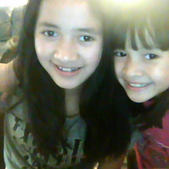 makeup,singing,3 2Csister,