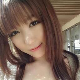 안녕      
내 이름은 김 정민입니다     
여러분 모두 만나서 반갑습니다