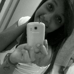 Estou aqui é pra viver, cair, aprender, levantar e seguir em frente *-*  ..
