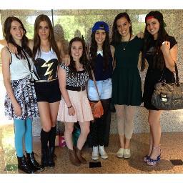 I'm not Lauren this is the real @laurencimorelli!I'm new #cimfam and i need followers please follow me:)1/7 cimorelli follow me..And Lauren cimorelli is my idol