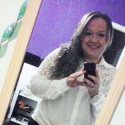 Sou como você me vê, posso ser leve como uma brisa ou forte como uma ventania e tudo depende de quando e como você me vê passar.